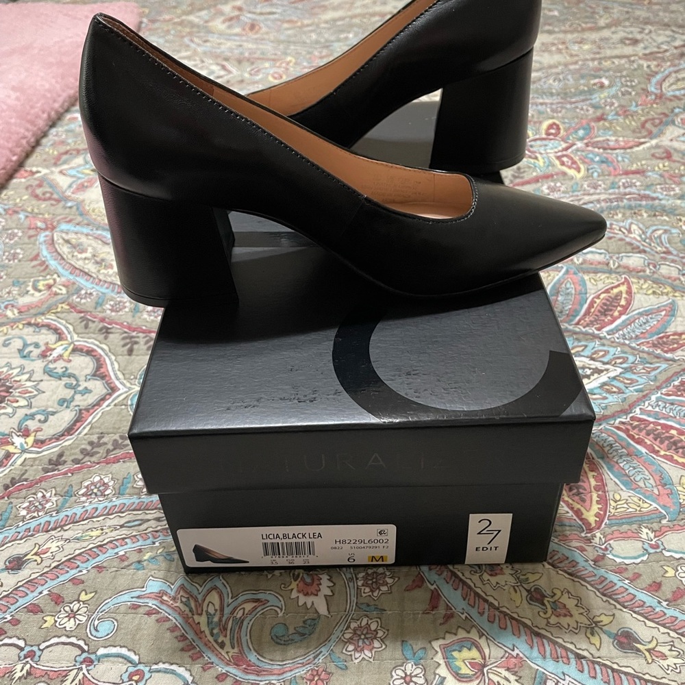 Black leather Licia block pumps Naturalizer brand new 6M